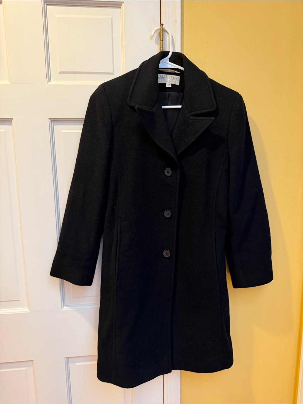 Vintage  Women's Black Wool Coat - Size 4 petite